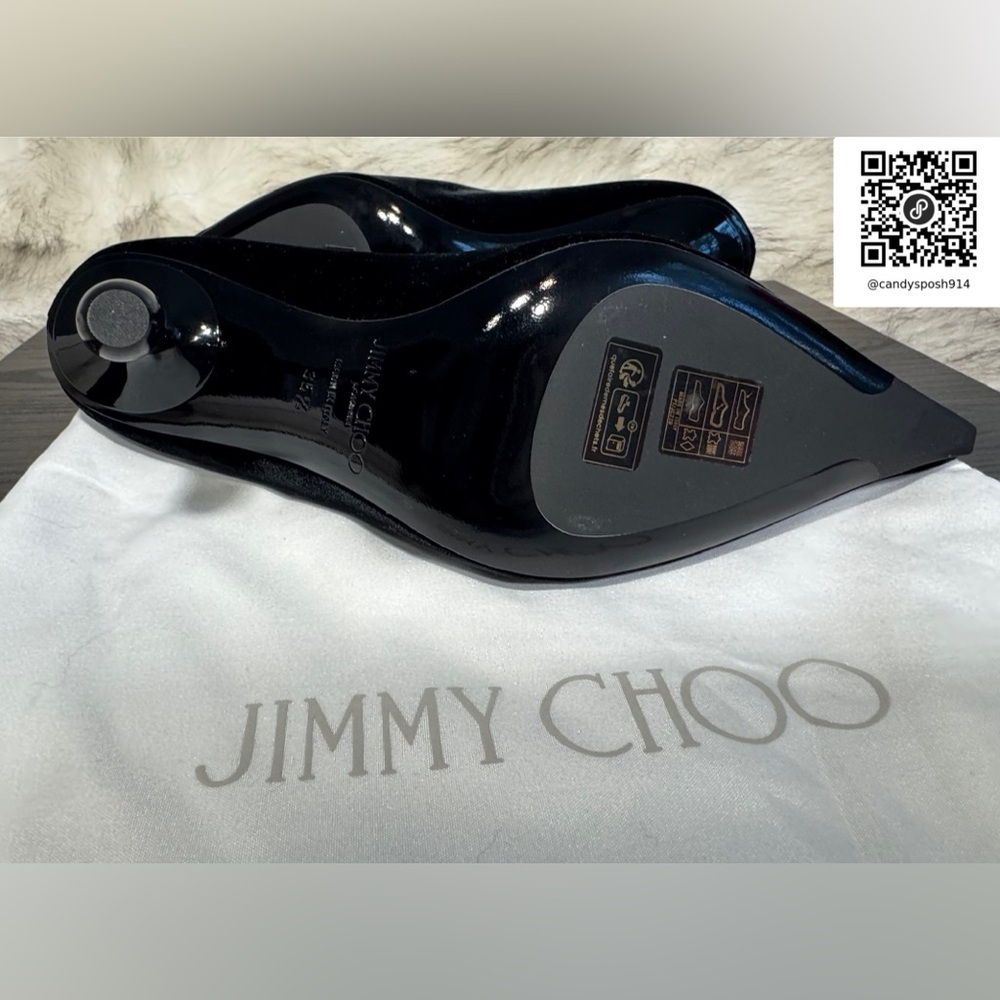 JIMMY CHOO
Crystal Orb Velvet Pumps
|EU 35.5 - Picture 6 of 12